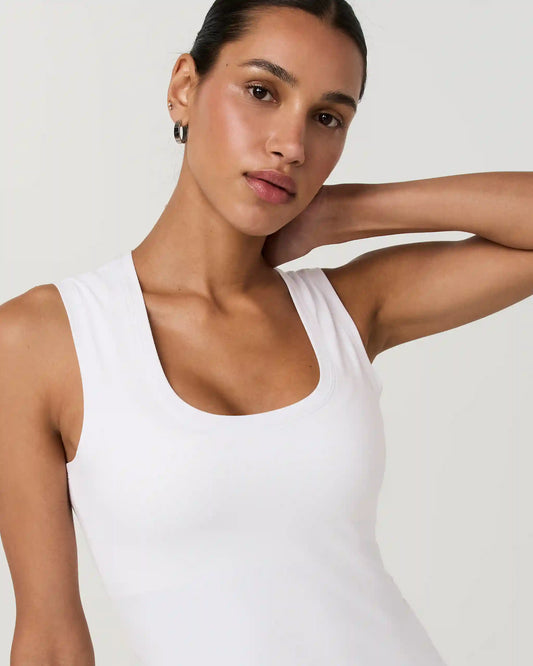 Halo Essential Scoop Tank